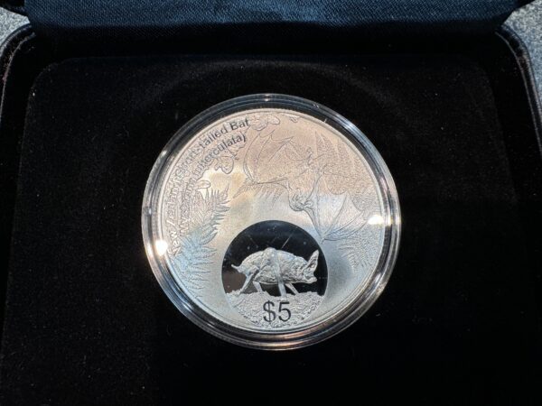2013 New Zealand 1 oz .9999 Silver Short Tailed-Bat Proof Coin - Image 3