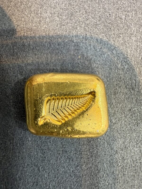 1oz NZ Pure Gold Cast Bar 999.9 - Image 3
